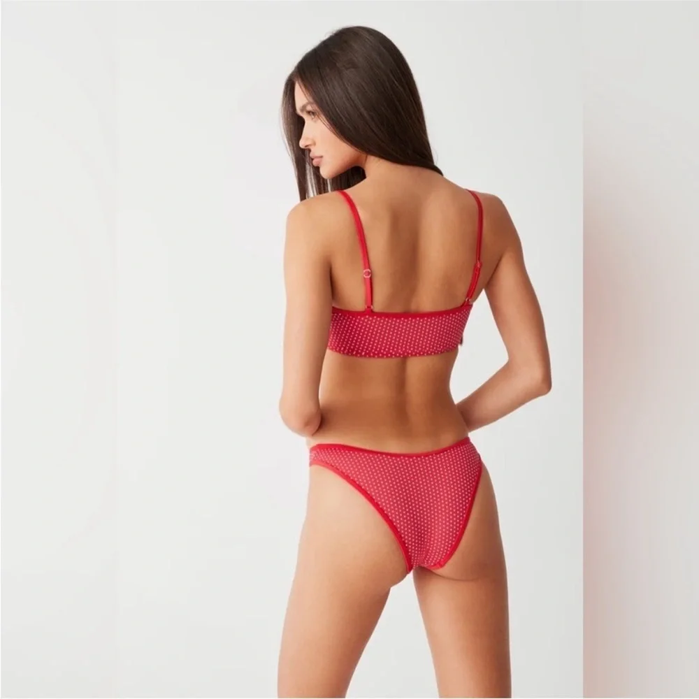 New! Frankies Bikinis Dove Classic Bikini Bottom in Scarlet Dot 51883